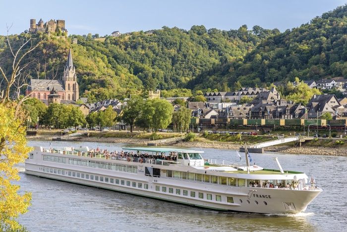 Shore excursions and activities on MS France